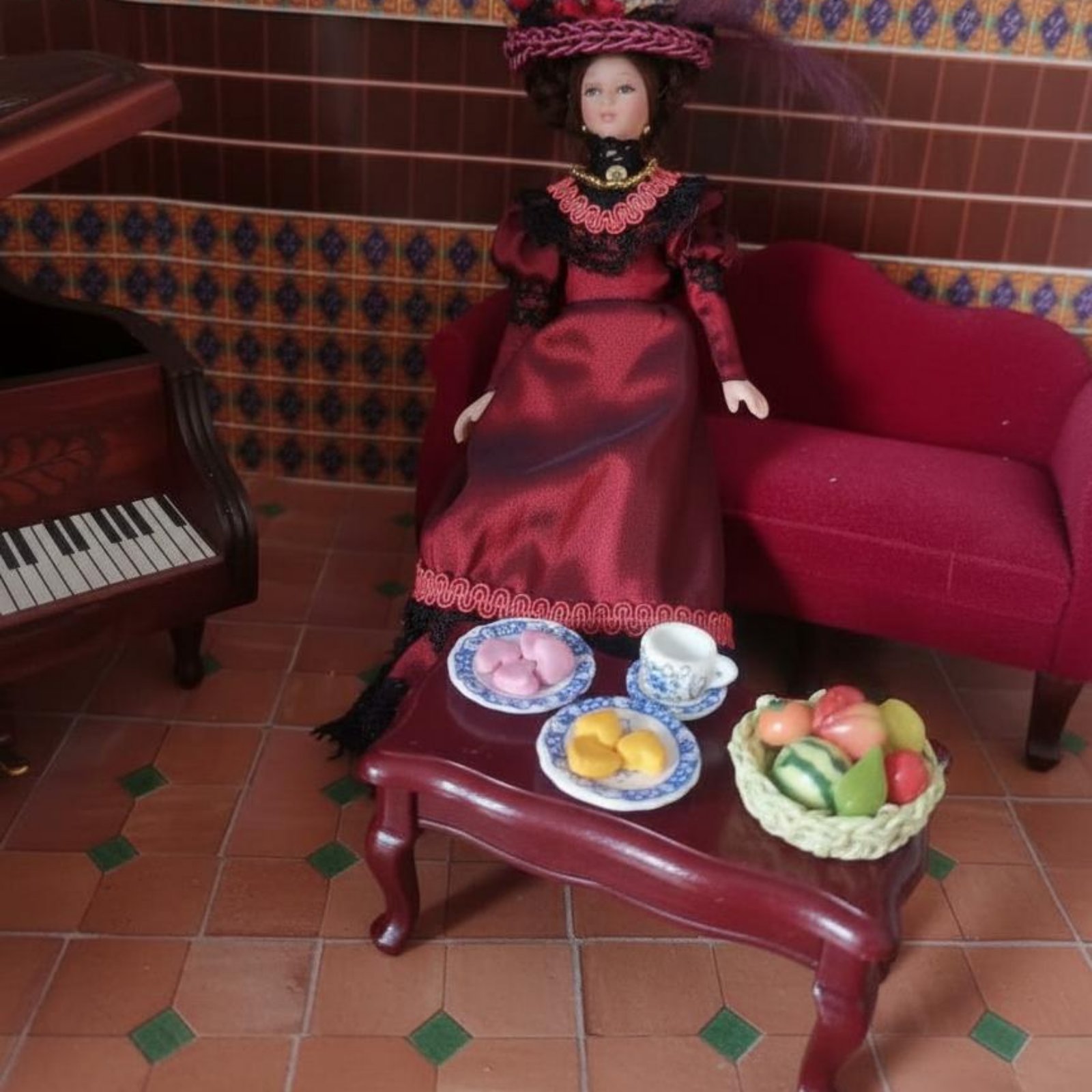 1:12 Victorian Porcelain Doll  - огляд і ціна Vintage Collectible Porcelain Dolls